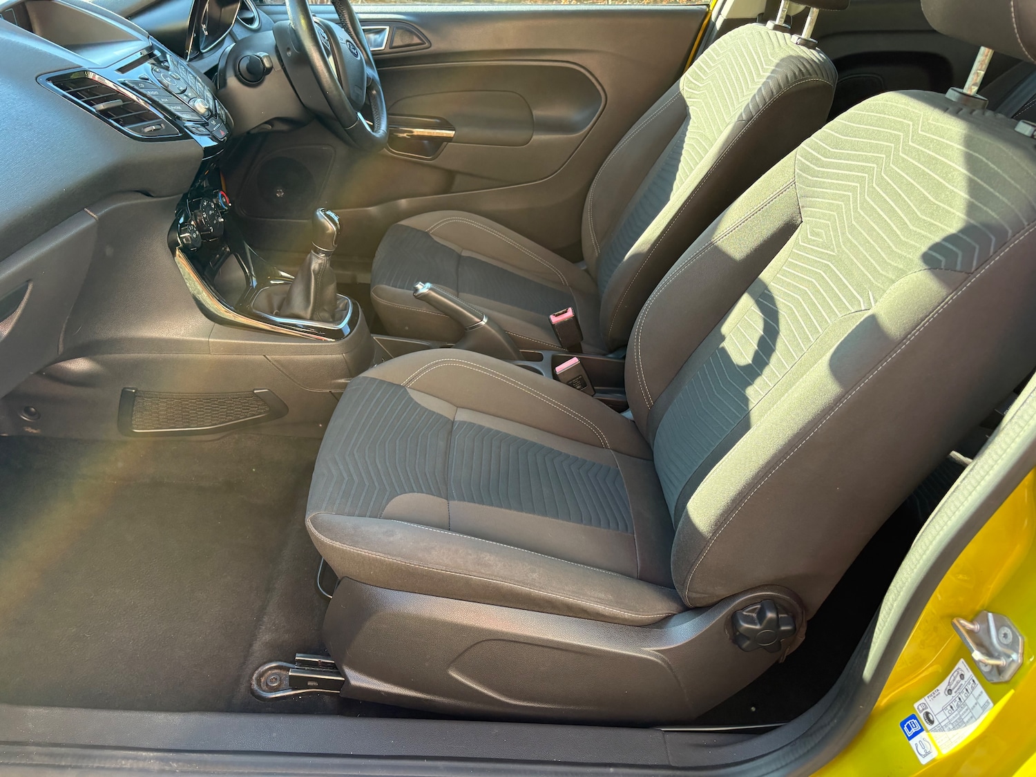 Used Ford Fiesta 2015 for sale - 77403947: Photo 14