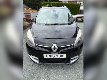 Used Renault Grand Scenic 2016 for sale - 78273214: Photo