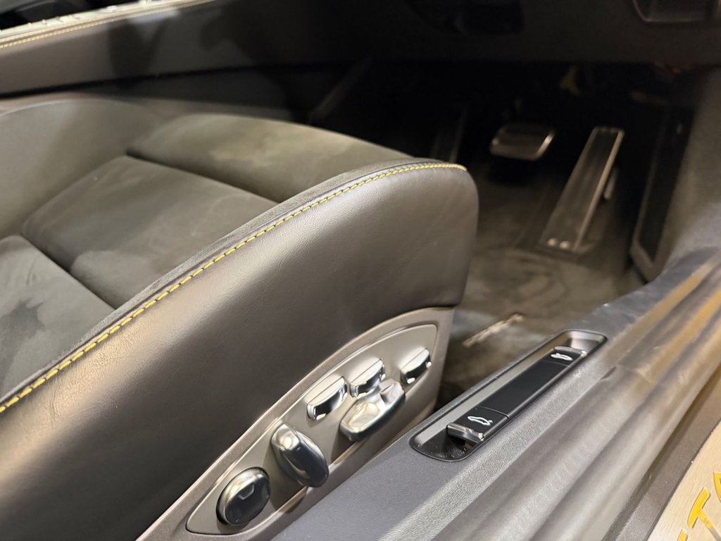 Used Porsche Cayman 2022 for sale - 77359870: Photo 15