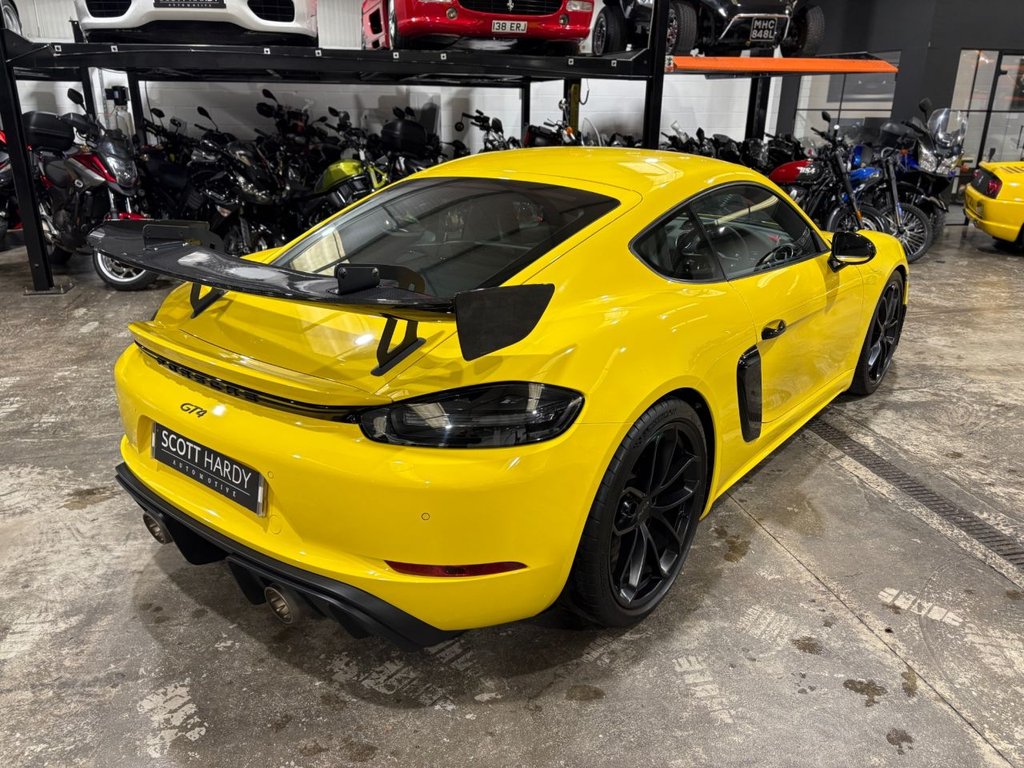 Used Porsche Cayman 2022 for sale - 77359870: Photo 32