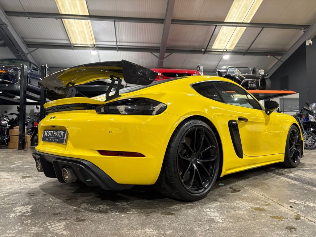 Used Porsche Cayman 2022 for sale - 77359870: Photo 37