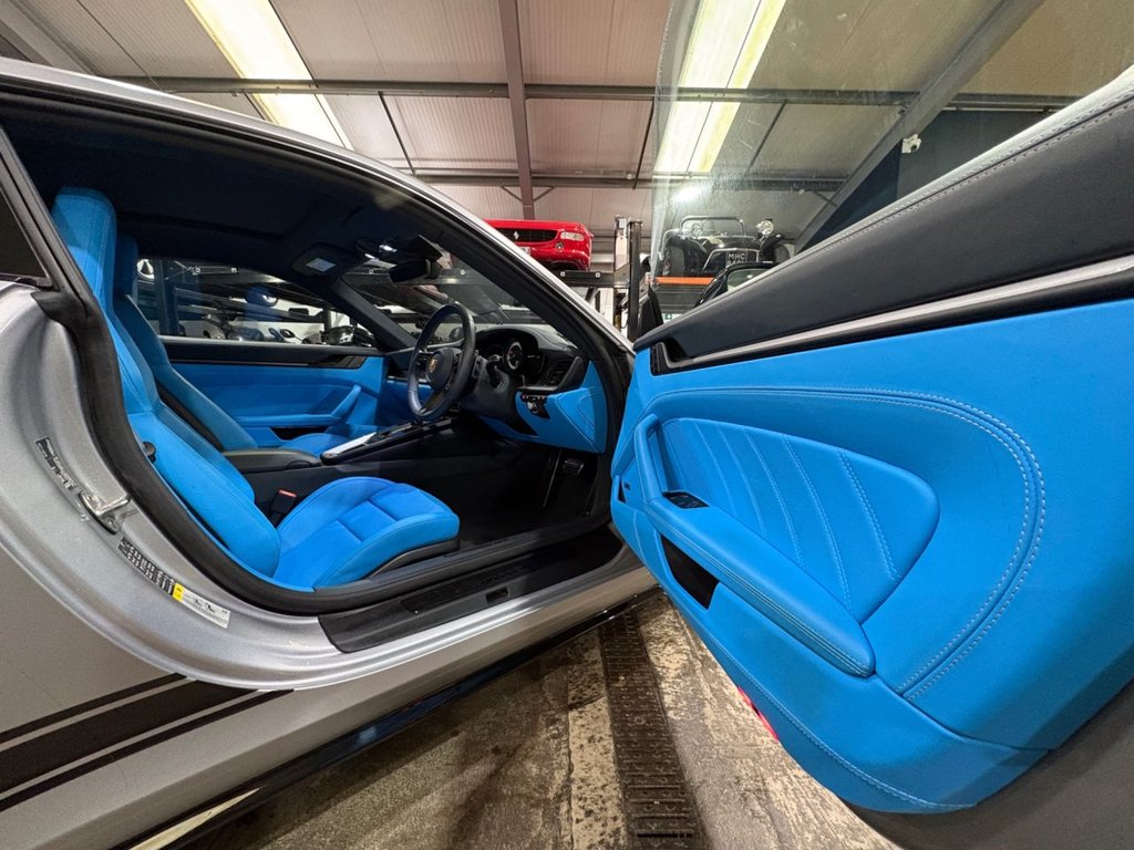 Used Porsche 911 2022 for sale - 77355644: Photo 3