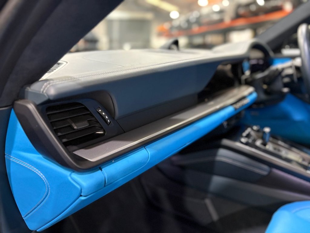 Used Porsche 911 2022 for sale - 77355644: Photo 35