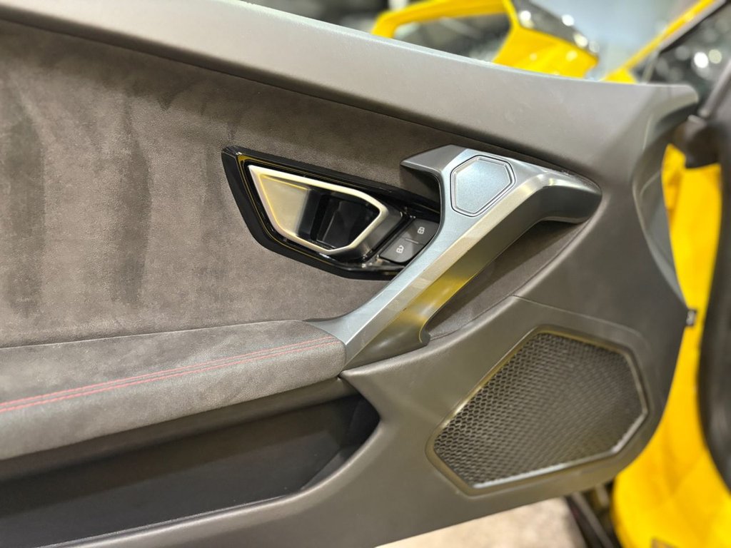 Used Lamborghini Huracan 2014 for sale - 77719490: Photo 36