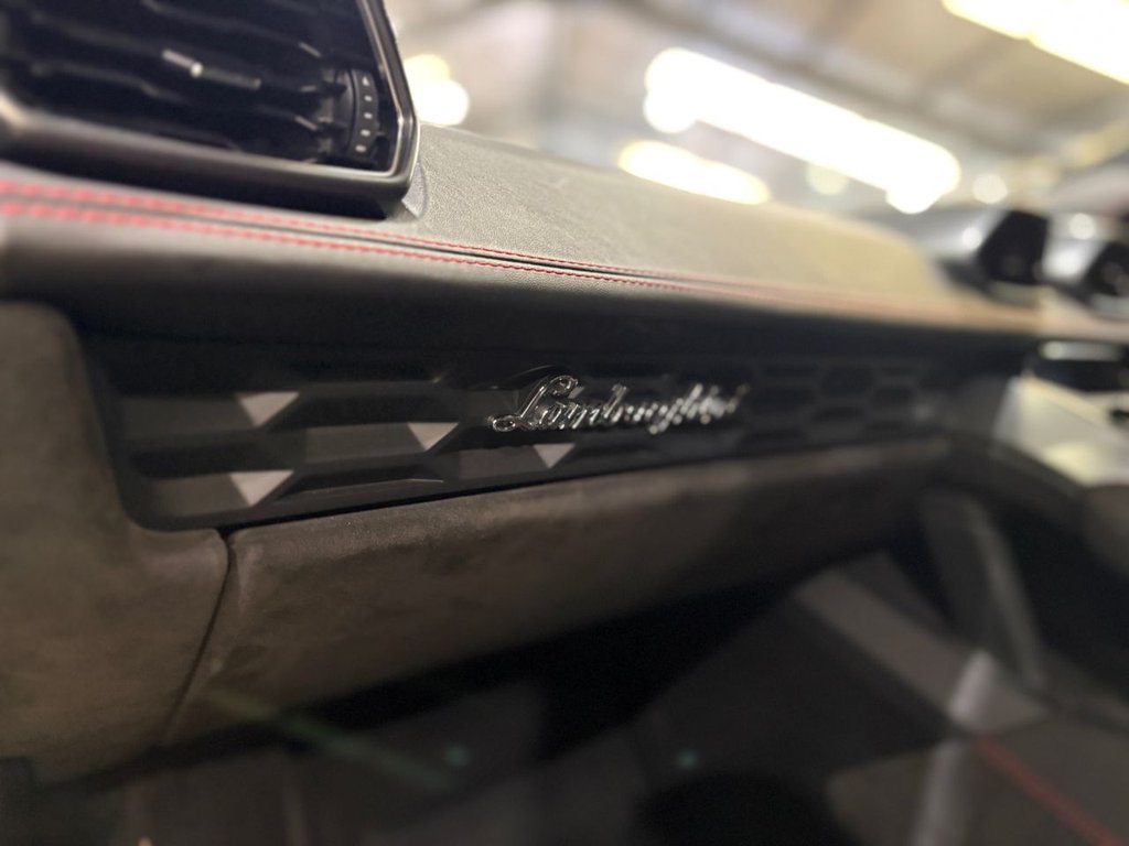 Used Lamborghini Huracan 2014 for sale - 77719490: Photo 38