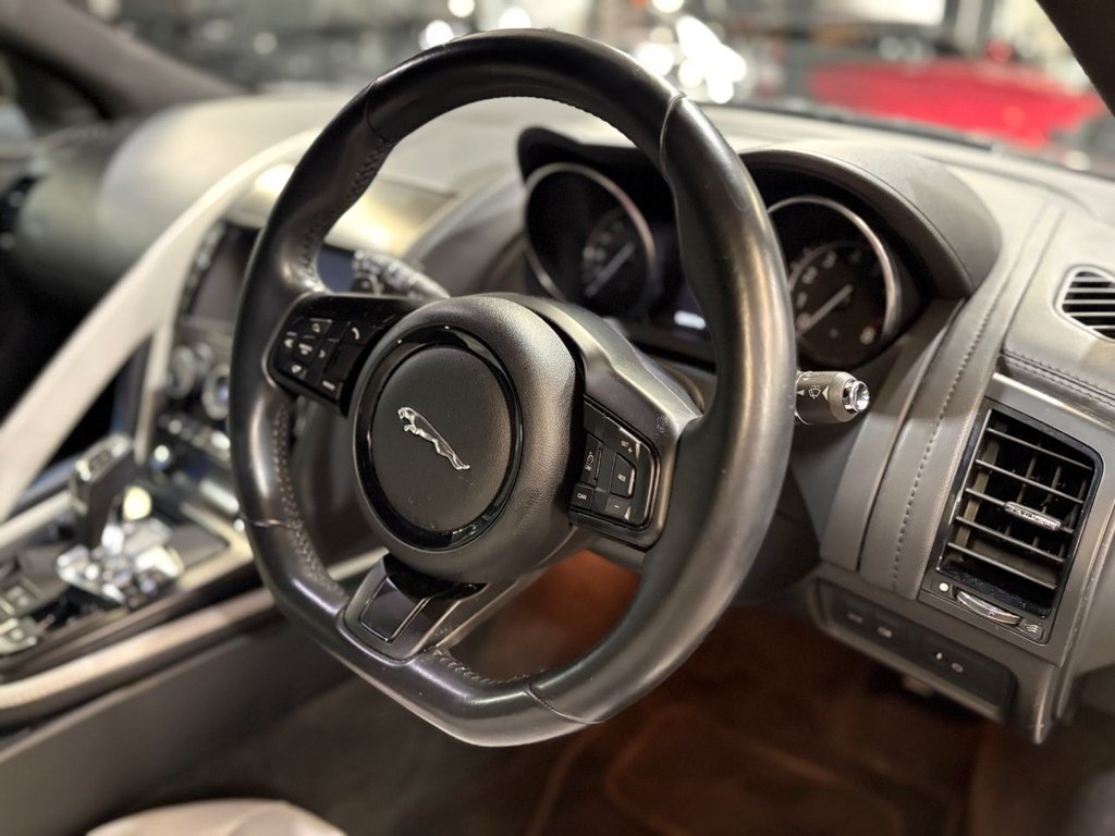 Used Jaguar F-Type 2014 for sale - 78224625: Photo 27