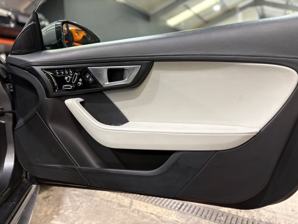 Used Jaguar F-Type 2014 for sale - 78224625: Photo 33