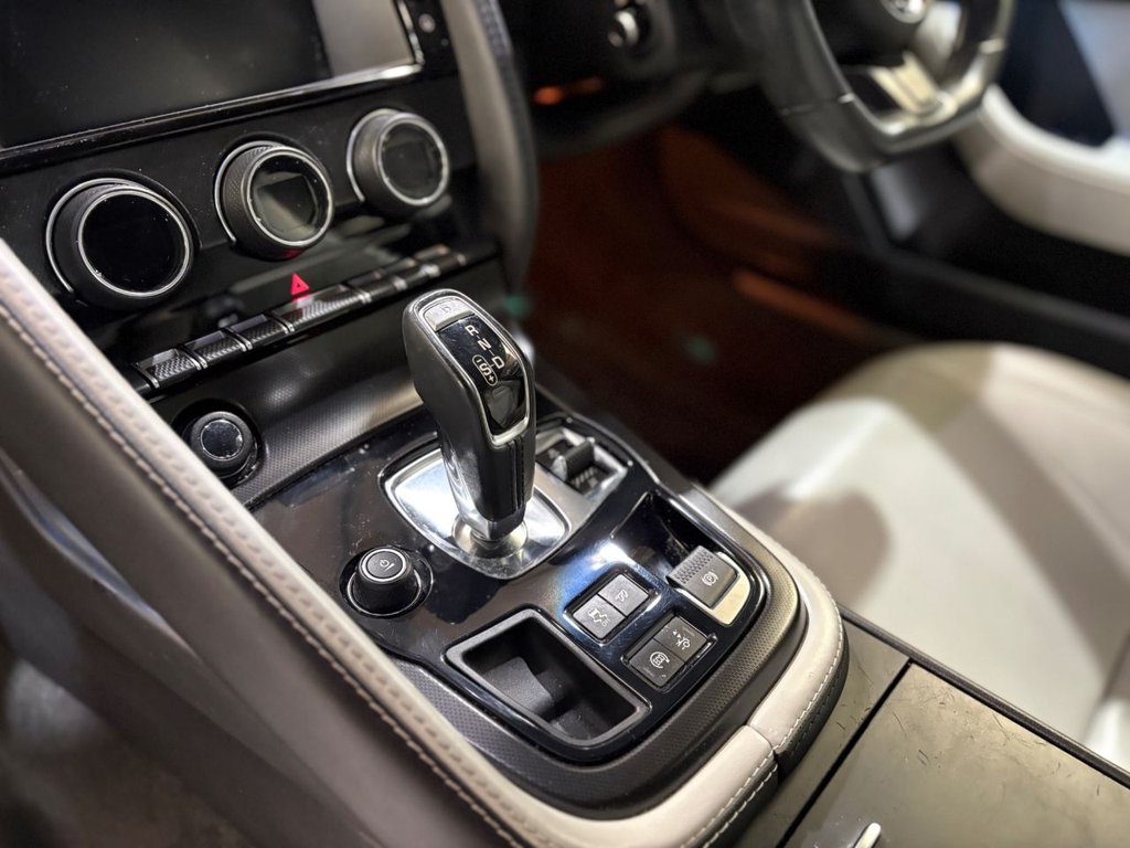 Used Jaguar F-Type 2014 for sale - 78224625: Photo 40