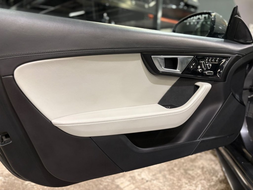 Used Jaguar F-Type 2014 for sale - 78224625: Photo 43