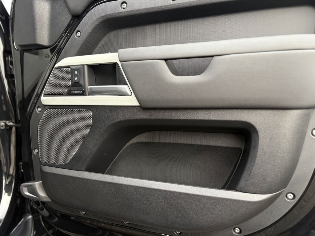 Used Land Rover Defender 2024 for sale - 77359865: Photo 26