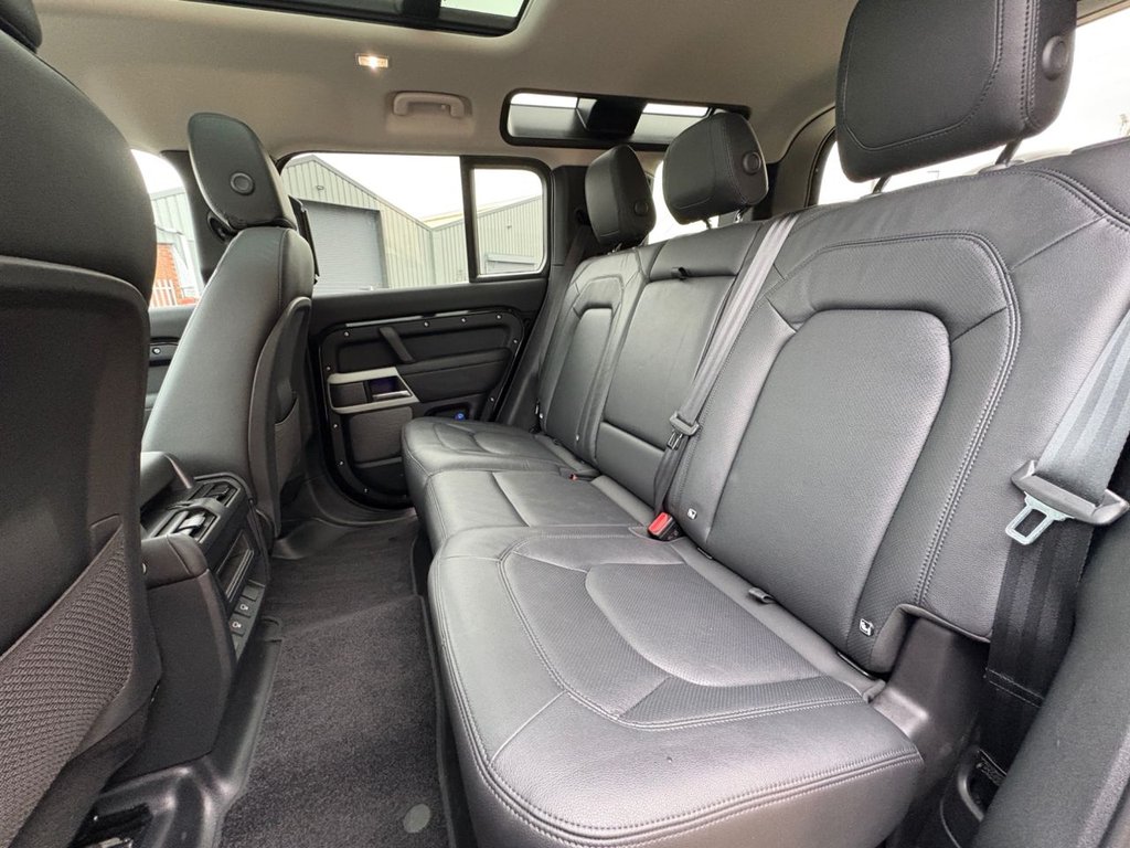 Used Land Rover Defender 2024 for sale - 77359865: Photo 30