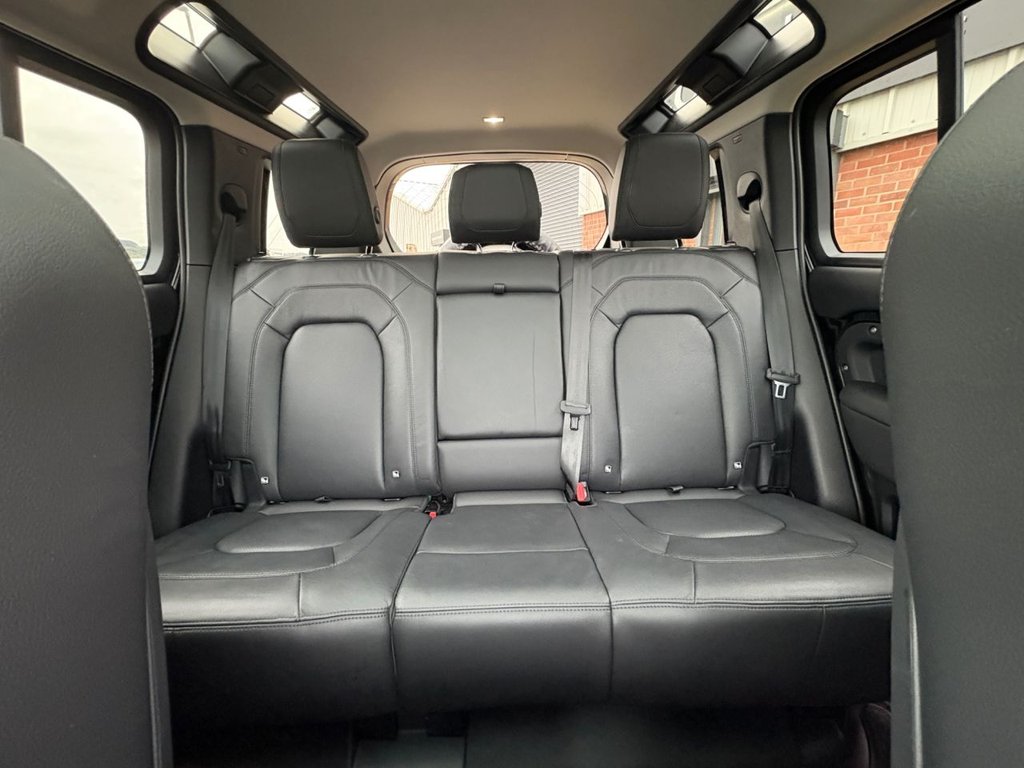 Used Land Rover Defender 2024 for sale - 77359865: Photo 36