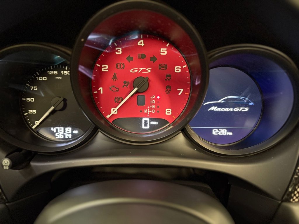 Used Porsche Macan 2018 for sale - 77359863: Photo 24