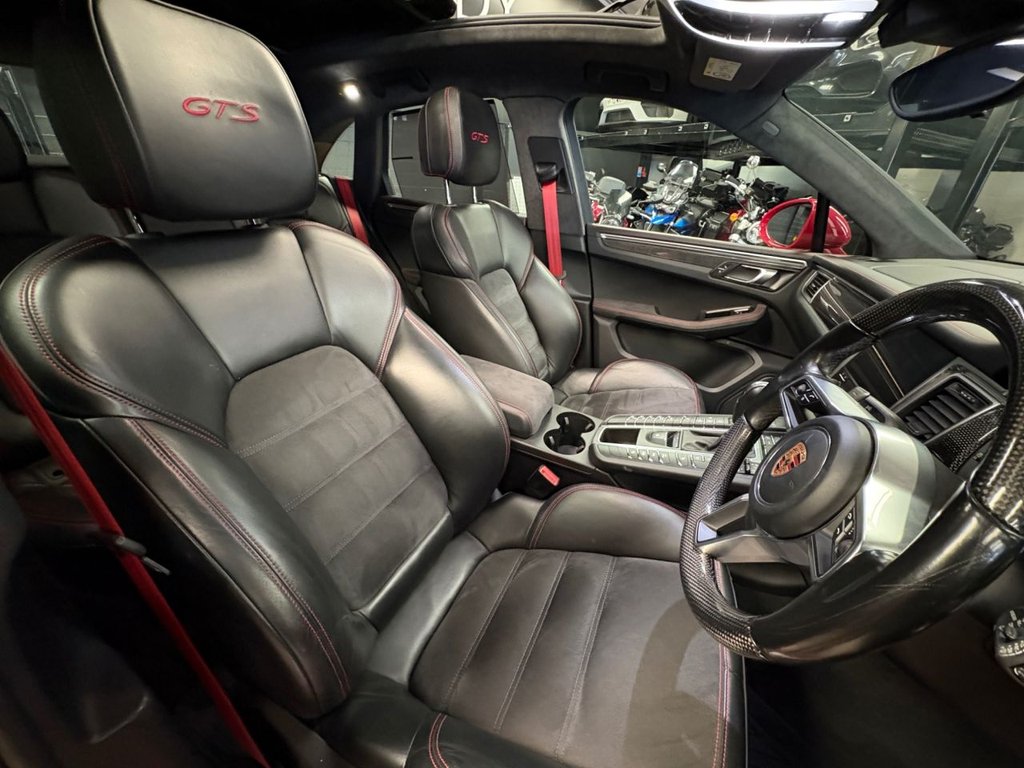 Used Porsche Macan 2018 for sale - 77359863: Photo 27