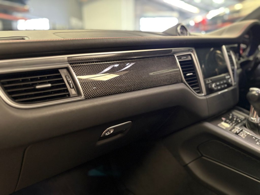 Used Porsche Macan 2018 for sale - 77359863: Photo 46