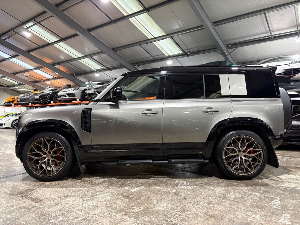 Used Land Rover Defender 2025 for sale - 77359860: Photo 13