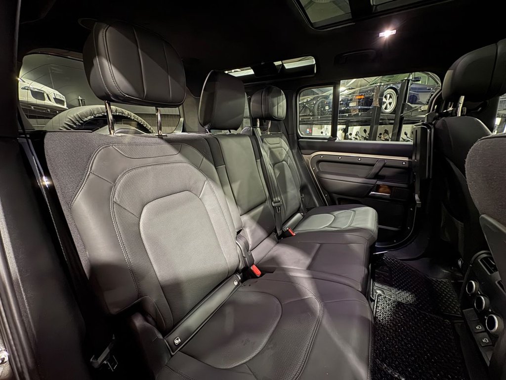 Used Land Rover Defender 2025 for sale - 77359860: Photo 29