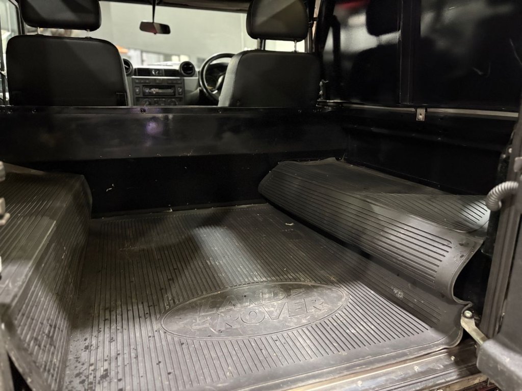 Used Land Rover Defender 2015 for sale - 77821088: Photo 38