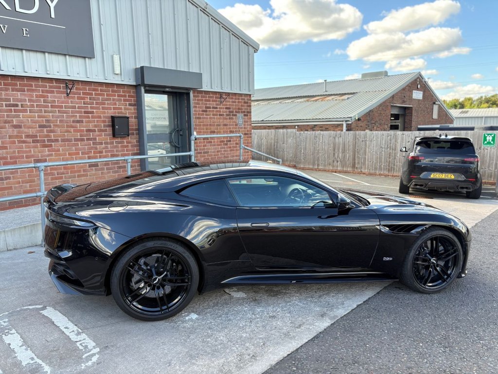 Used Aston Martin DBS 2019 for sale - 77355920: Photo 15