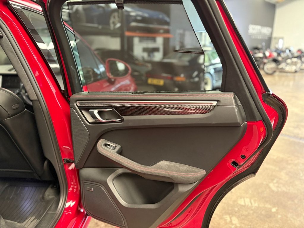 Used Porsche Macan 2018 for sale - 77498460: Photo 33