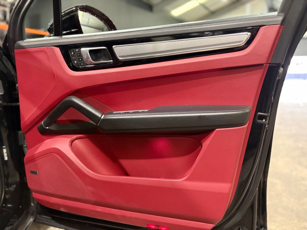 Used Porsche Cayenne 2023 for sale - 77835646: Photo 28