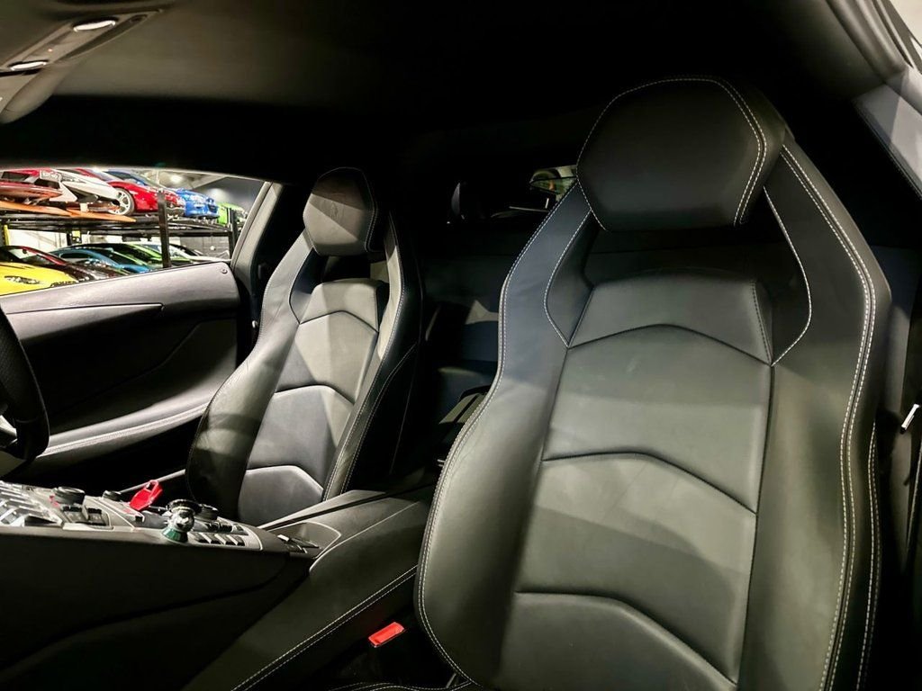 Used Lamborghini Aventador 2011 for sale - 77359866: Photo 10