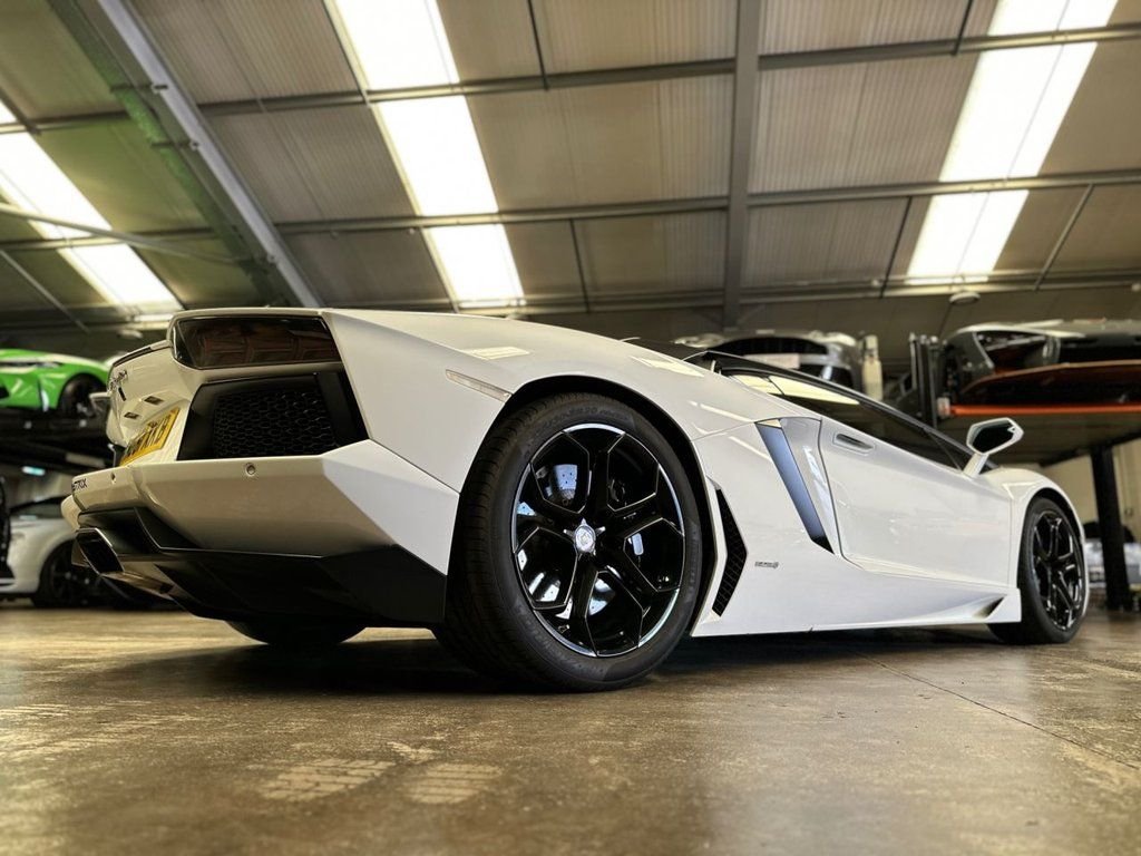 Used Lamborghini Aventador 2011 for sale - 77359866: Photo 30