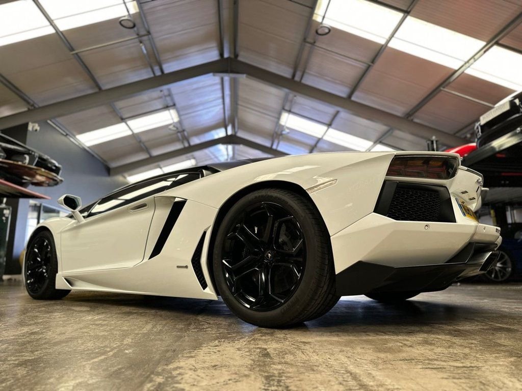 Used Lamborghini Aventador 2011 for sale - 77359866: Photo 31