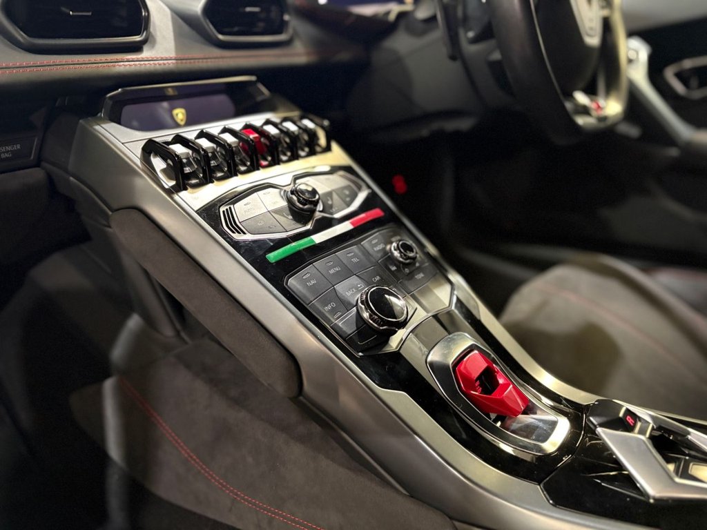 Used Lamborghini Huracan 2014 for sale - 78224614: Photo 35