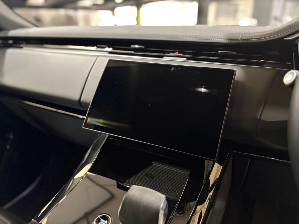 Used Land Rover Range Rover Sport 2024 for sale - 78224616: Photo 32