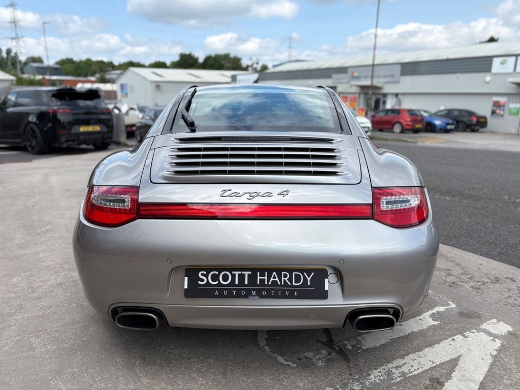 Used Porsche 911 2011 for sale - 77359861: Photo 21