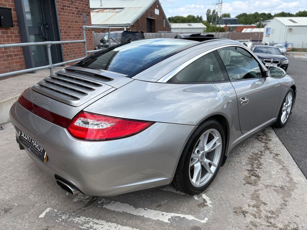 Used Porsche 911 2011 for sale - 77359861: Photo 23