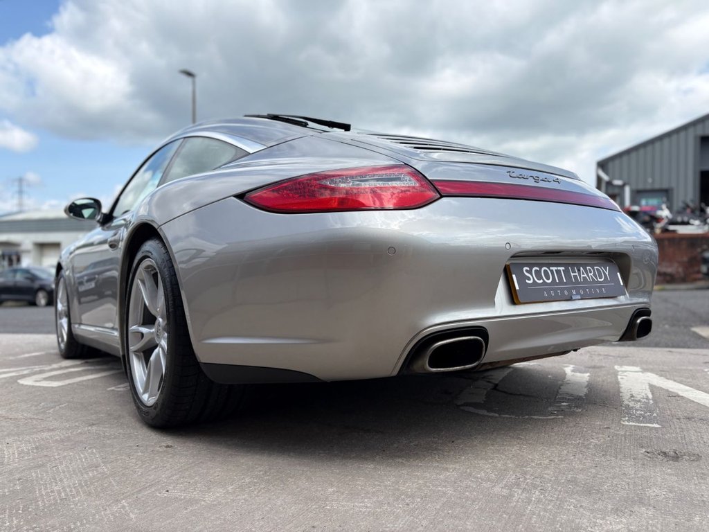 Used Porsche 911 2011 for sale - 77359861: Photo 26