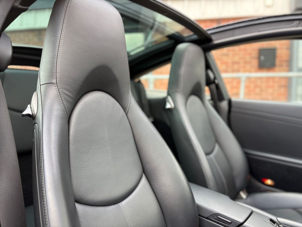 Used Porsche 911 2011 for sale - 77359861: Photo 30