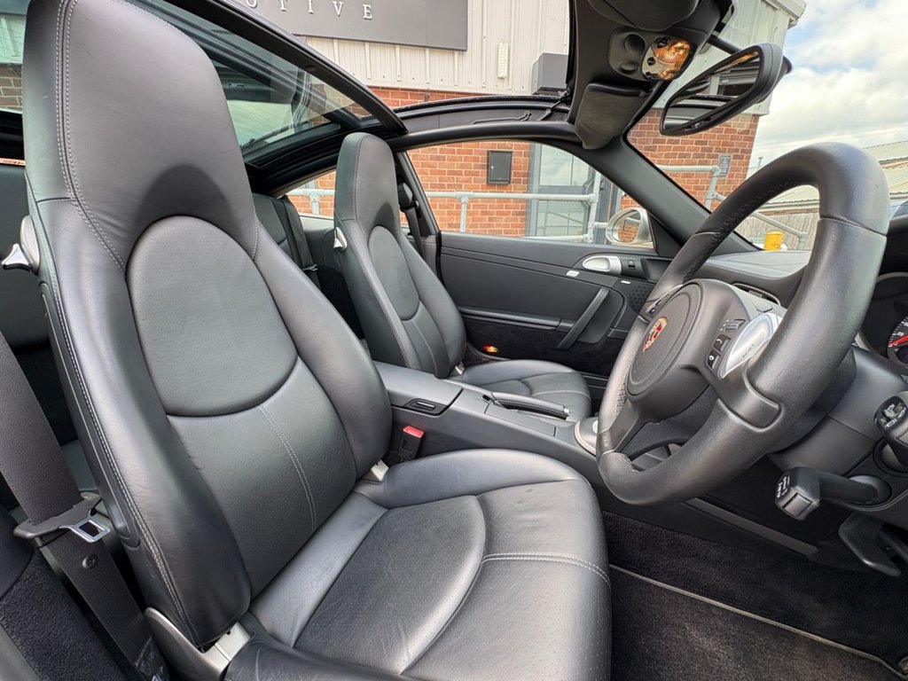 Used Porsche 911 2011 for sale - 77359861: Photo 31