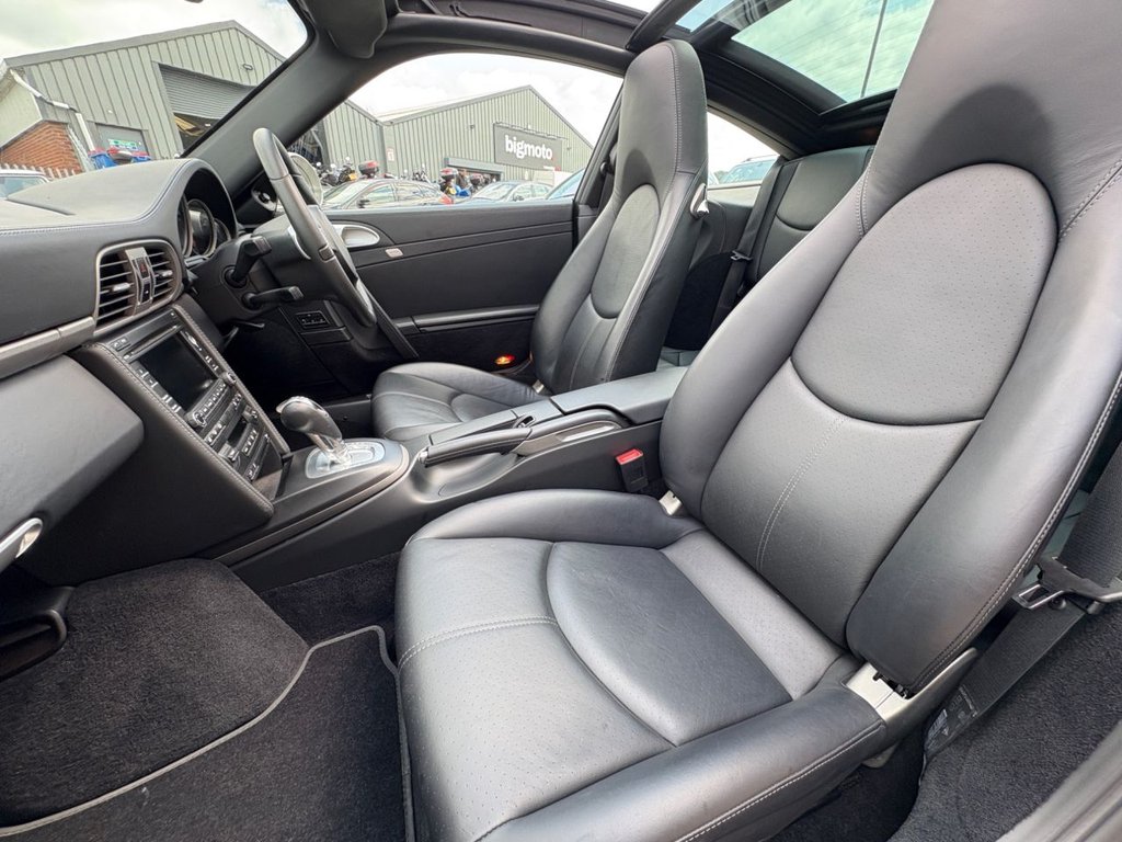 Used Porsche 911 2011 for sale - 77359861: Photo 38