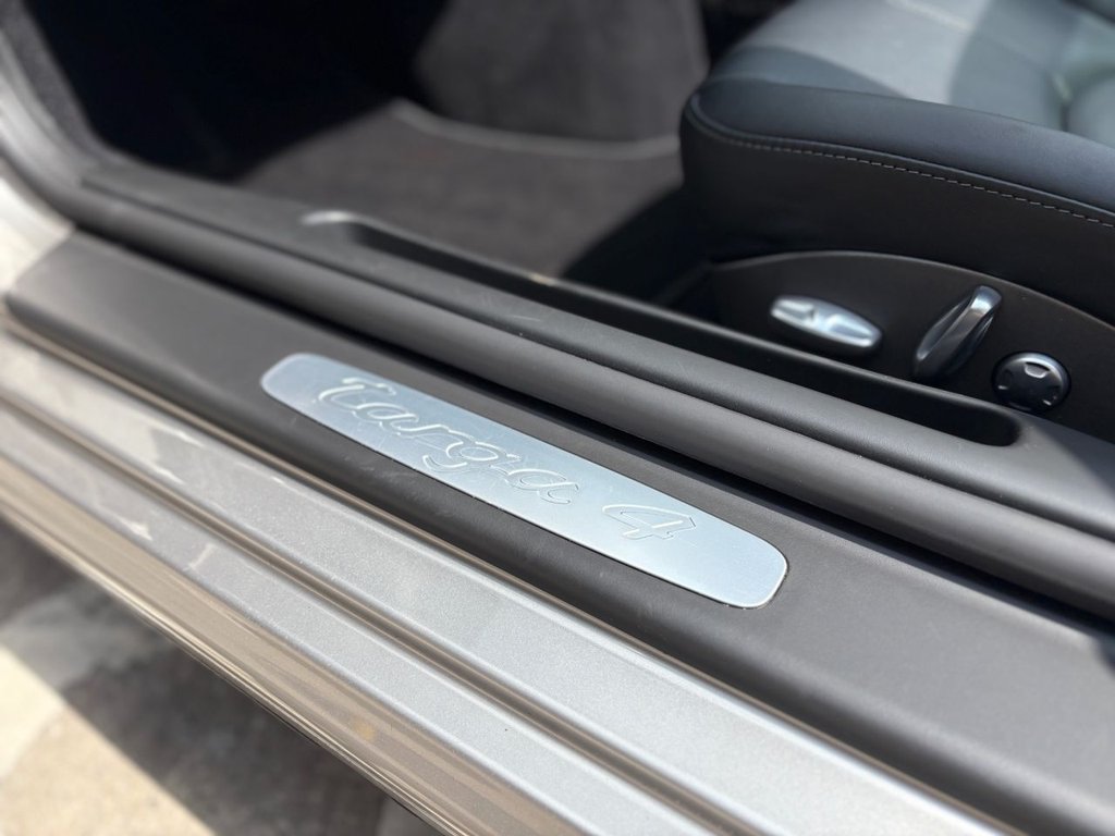 Used Porsche 911 2011 for sale - 77359861: Photo 41