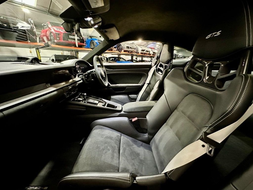 Used Porsche 911 2023 for sale - 77608904: Photo 22
