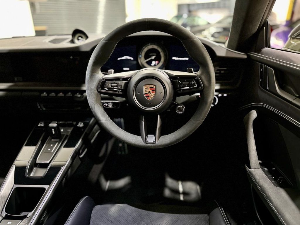 Used Porsche 911 2023 for sale - 77608904: Photo 25