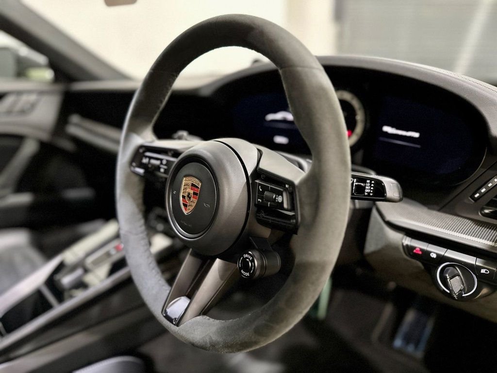 Used Porsche 911 2023 for sale - 77608904: Photo 27