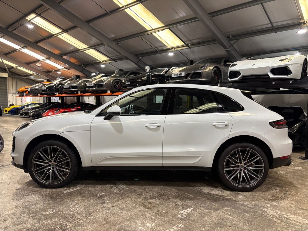 Used Porsche Macan 2020 for sale - 77359853: Photo 19