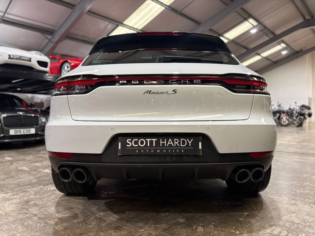 Used Porsche Macan 2020 for sale - 77359853: Photo 21