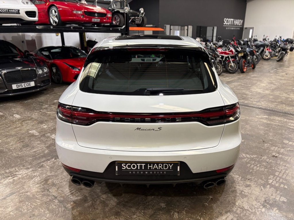 Used Porsche Macan 2020 for sale - 77359853: Photo 22