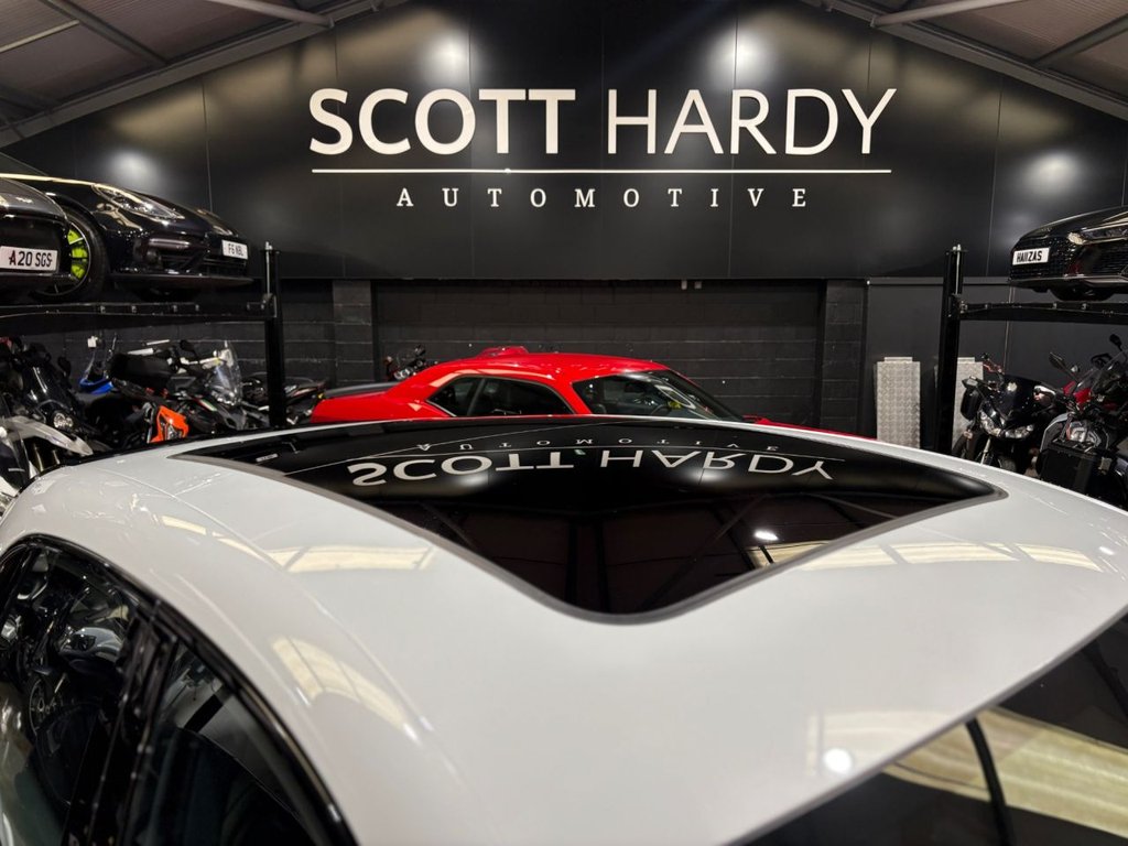 Used Porsche Macan 2020 for sale - 77359853: Photo 40