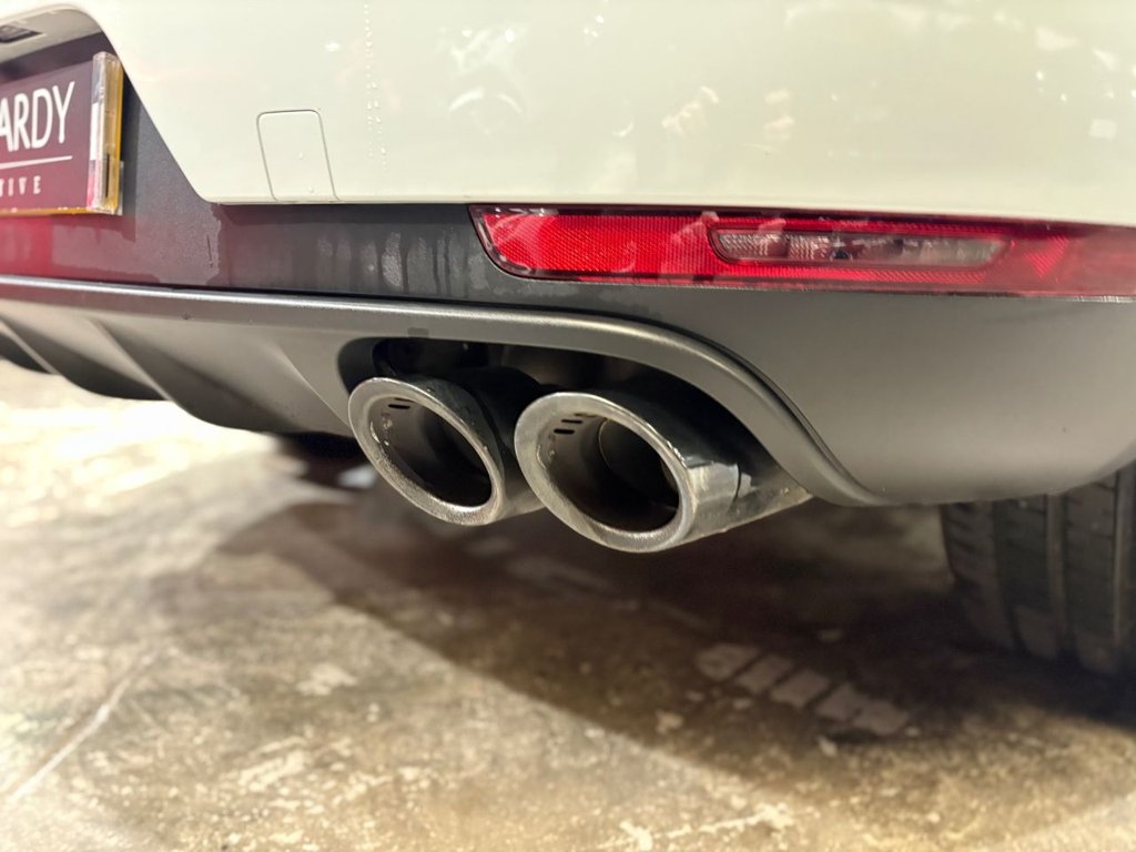 Used Porsche Macan 2020 for sale - 77359853: Photo 42
