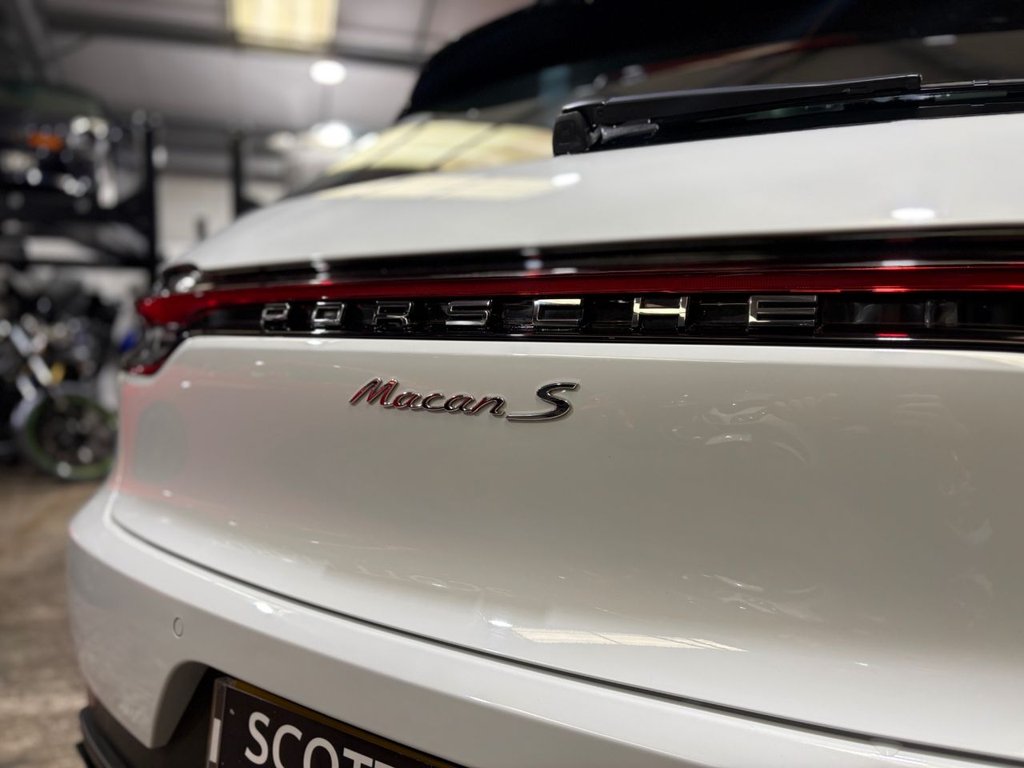 Used Porsche Macan 2020 for sale - 77359853: Photo 43