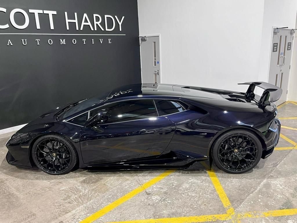 Used Lamborghini Huracan 2017 for sale - 77359859: Photo 10