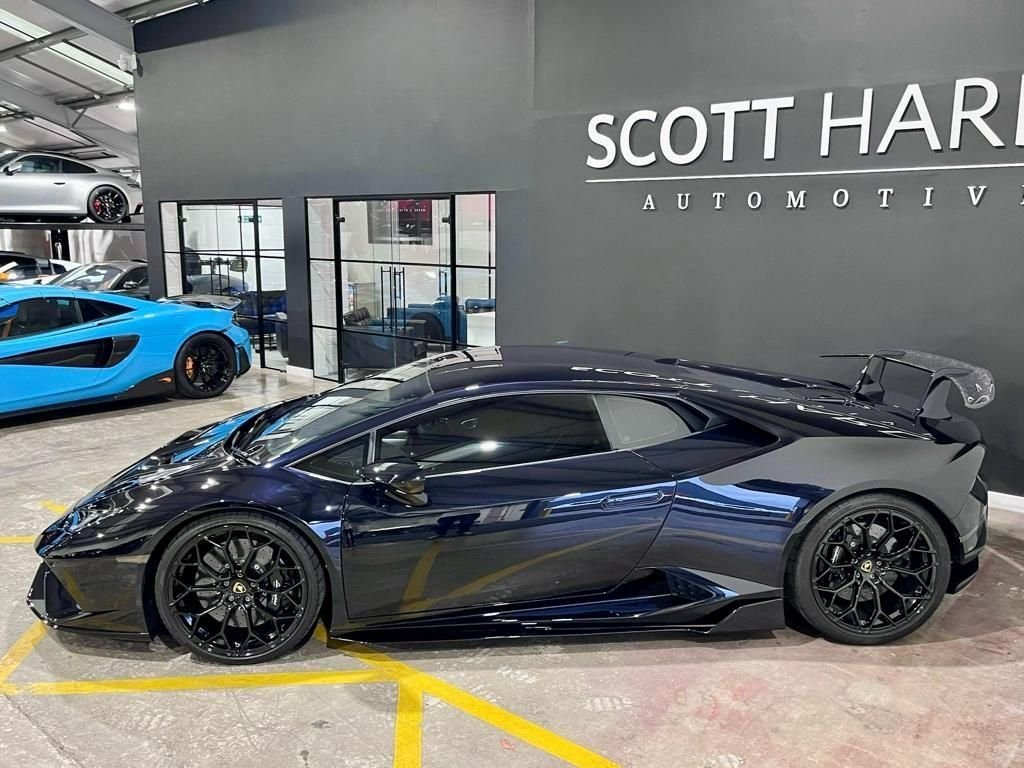 Used Lamborghini Huracan 2017 for sale - 77359859: Photo 14