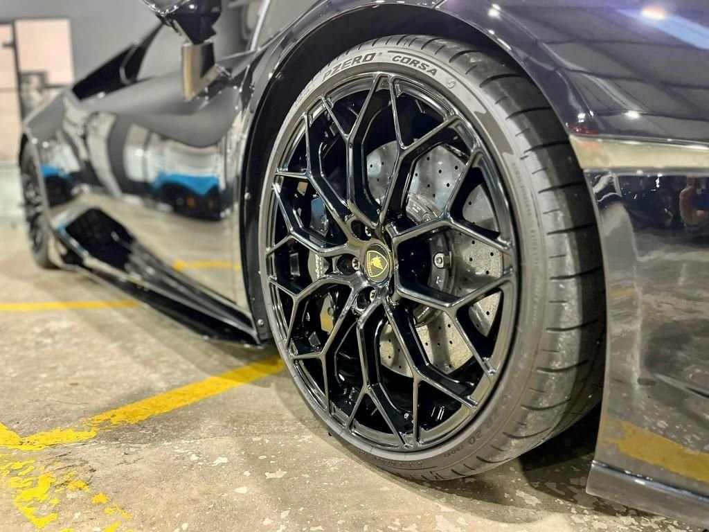 Used Lamborghini Huracan 2017 for sale - 77359859: Photo 38