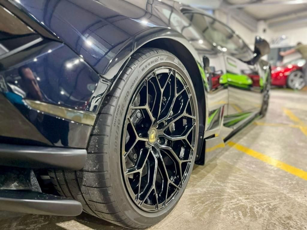 Used Lamborghini Huracan 2017 for sale - 77359859: Photo 45